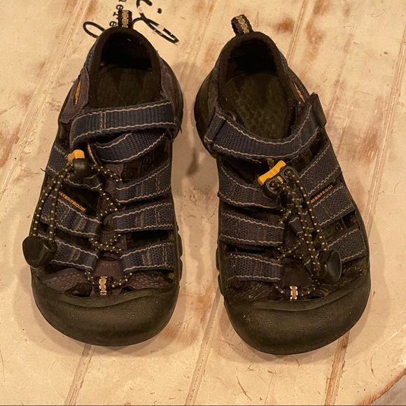 Kid's Keen Newport Sandals/Water Shoes - Picture 2 of 8